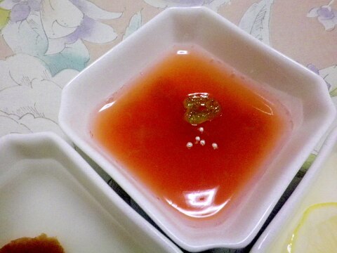 グレナデンシロップの苺ジャムゼリー